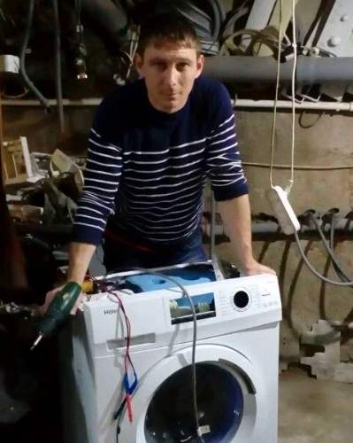 Не заливает воду стиральная машина Indesit WITP 83